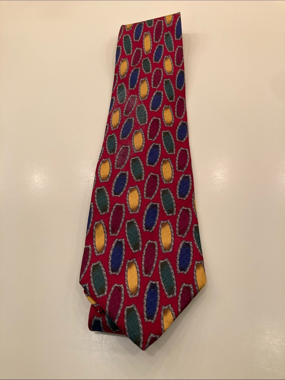 Men's Bill Blass Red Patterned Silk Tie with Multicolor Ovals